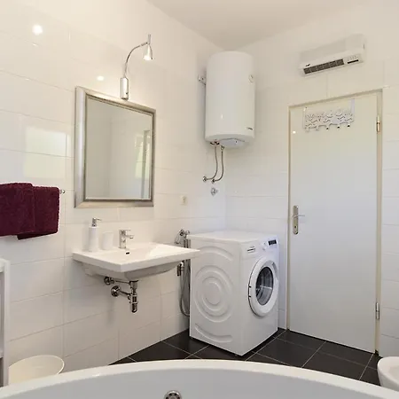 Prázdninový dům House Desanka 2102
