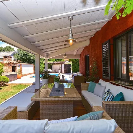 Dom wakacyjny House Desanka 2102 *