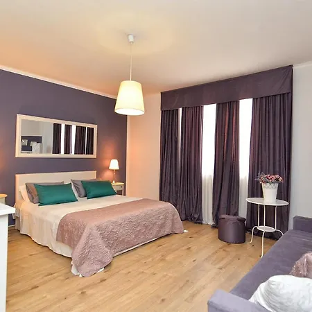 House Desanka 2102 Hébergement de vacances Pula