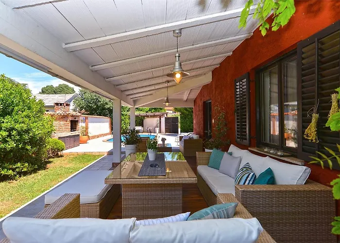 Nyaraló House Desanka 2102 *