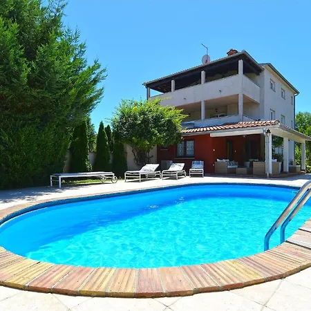 House Desanka 2102 Pula