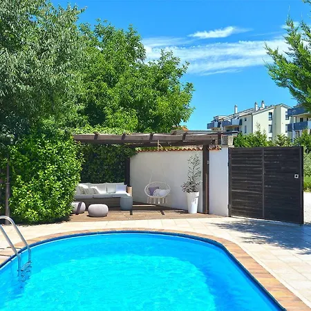 House Desanka 2102 普拉