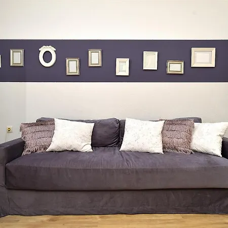 House Desanka 2102 度假居